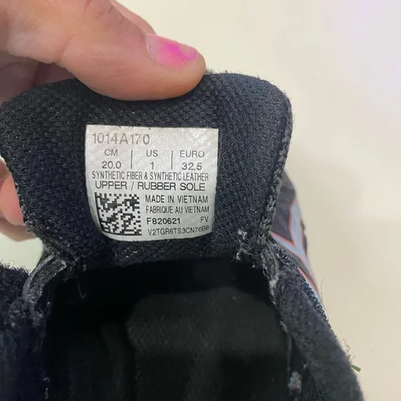 Girls ASICS athletic shoes - Picture 4 of 4